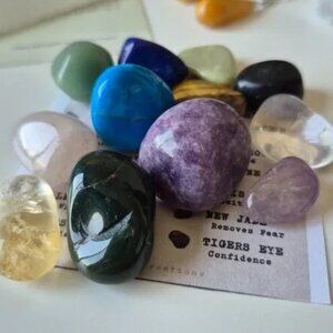 My First Crystal Kit - 12 Tumbled Gemstones